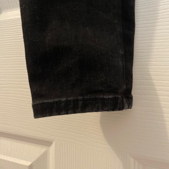 Abercrombie and Fitch Simone High Raise Skinny Jeans in Black - Picture 4 of 4